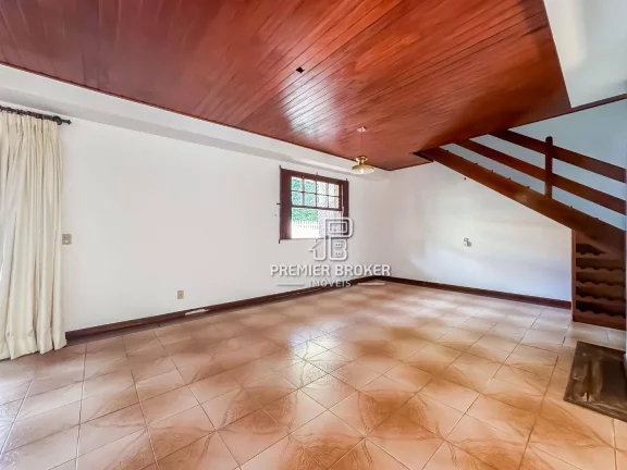 Imagem Casa à venda, 250 m² por R$ 1.100.000,00 - Carlos Guinle - Teresópolis/RJ