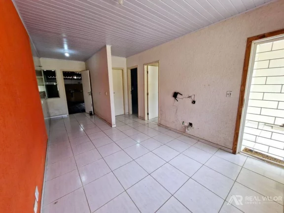 Imagem Casa para Locação de 02 Dormitórios Ao Lado do Colégio Estadual no Bairro Santa Terezinha em Fazenda Rio Grande