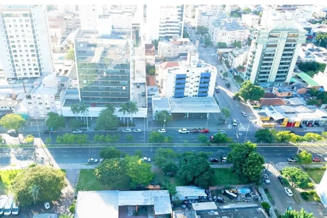Imagem Terreno à venda em Porto Alegre, Santana, 220m2