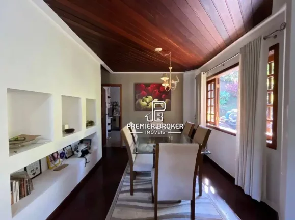 Imagem Casa com 3 dormitórios à venda, 155 m² por R$ 790.000,00 - Quebra Frascos - Teresópolis/RJ