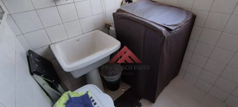 Imagem Apartamento com dois quartos no barreto,proximo aos super mercados carrefour e Sans club,conducão na porta inclusive para o Rio de Janeiro,armários em
