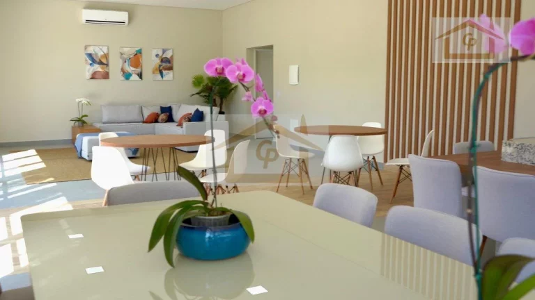 Imagem Casa com 3 quartos sendo um suíte, 3 vagas. Novidade na Granja Viana!
