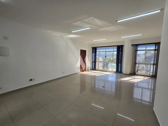 Imagem Sala/Conjuntos comerciais no Centro em frete da Alfandega para locação