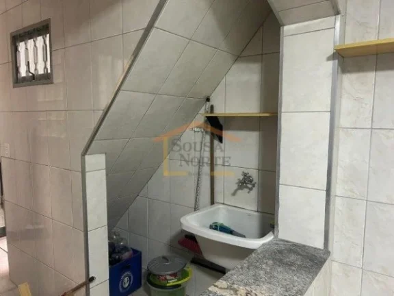 Imagem Sobrado 2 dormitórios, sala ampla, cozinha com armários, despensa, lavanderia, 1 vaga de garagem c...