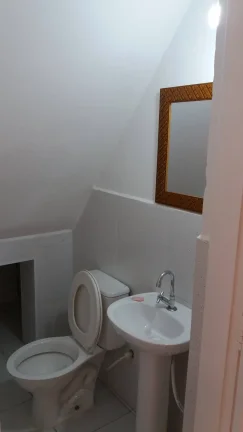 Imagem Sobrado 166m² 2 Dormitorios Grandes mais 1 Edicula e 2 Vagas de Garagens