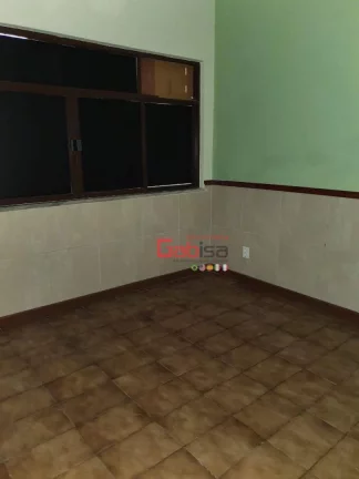 Imagem Casa com 4 dormitórios à venda, 300 m² por R$ 1.300.000,00 - São Cristóvão - Cabo Frio/RJ