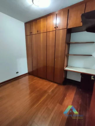 Imagem Sobrado com 3 dormitórios e 2 vagas à três quadras do Metrô Sacomã!!
