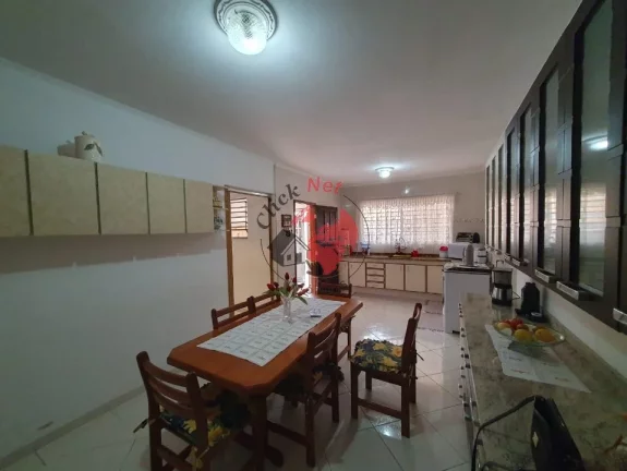 Imagem Sobrado de esquina , 4 Dorms Grandes c suite , quintal com churrasq ,3 wc, 5 vagas,bairro Assunção, São bernardo campo