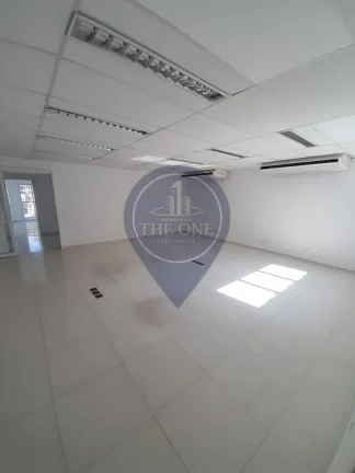 Imagem Casa para locação na Vila Madalena, São Paulo-SP: 2 salas, 5 banheiros, 6 vagas de garagem, 300m² de área. Venha conferir!