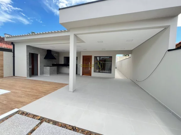 Imagem Lindíssima Casa à venda Nova e com muito bom gosto no acabamento em Peruíbe