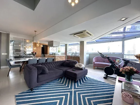 Imagem Cobertura Duplex, mobiliada e decorada à venda no coração da Vila Olimpia.