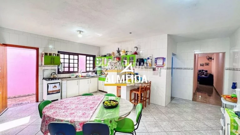 Imagem Casa com 3 dormitórios à venda, 179 m² por R$ 700.000,00 - Vila Operária - Rio Claro/SP