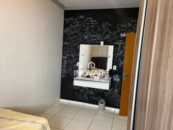 Imagem Casa com 3 dormitórios à venda, 200 m² por R$ 400.000,00 - Santa Maria - Itumbiara/GO