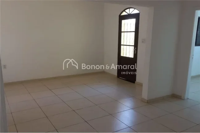 Imagem Casa residencial ou comercial no Jardim Guanabara, com 310m² de terreno e 171m² de construção, s...