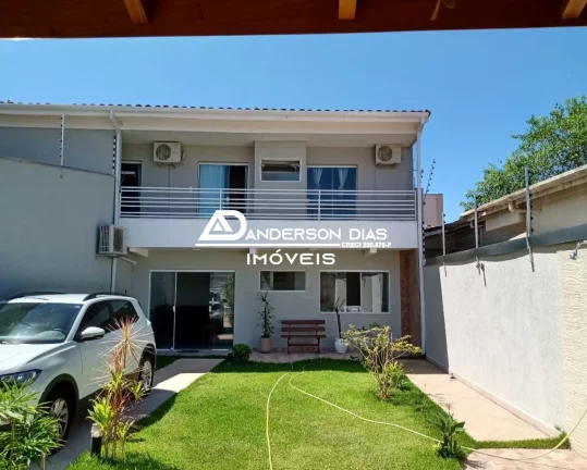Casa com 3 suítes à venda, 190 m² por R$ 830.000 - Centro - Caraguatatuba/SP