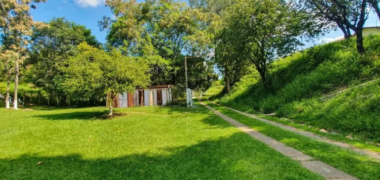 Imagem Chácara de Luxo para Locação em Sorocaba-SP, Jardim Josane: 3 Quartos, 1 Suíte, 3 Salas, 4 Banheiros, 10 Vagas, 920m².