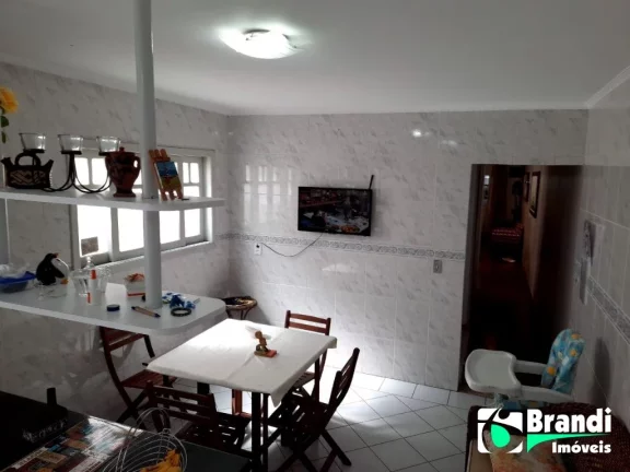 Imagem Ótimo sobrado e localização!3 dormitórios com suíte e closet.