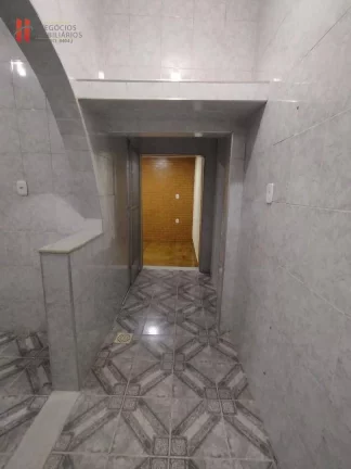 Imagem CASA AMPLA com 2 quartos para alugar na Vila Meriti em Duque de Caxias/RJ