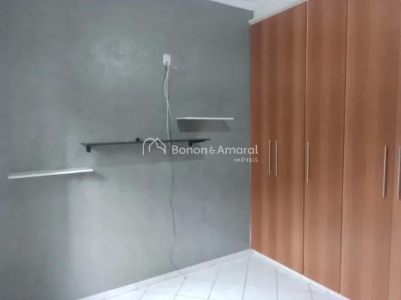 Imagem Encantadora casa localizada no Condomínio Residencial Fiorentino, em Valinhos. O imóvel conta com ...