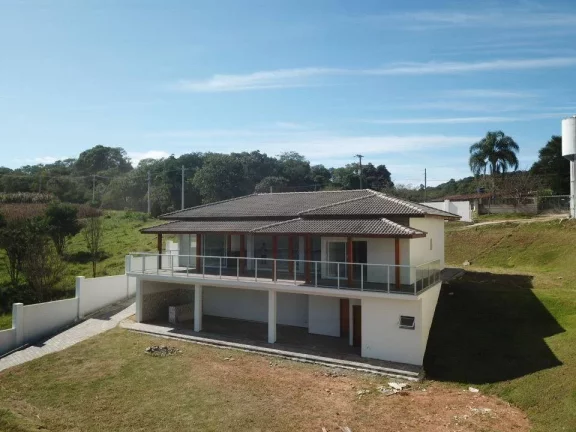 Imagem Chácara com casa nova, nunca habitada ( aceita permuta imóvel em Boituva )