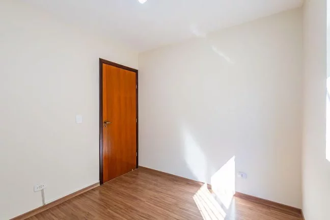 Imagem Sobrado à Venda – Santo Inácio, Curitiba | 3 Quartos e 3 Vagas
