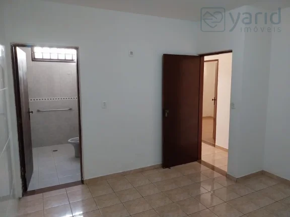 Imagem Imperdível: Casa à venda em Jundiaí-SP, Jardim Tamoio, 3 quartos, 1 suíte, 1 banheiro, 3 vagas, 190m².