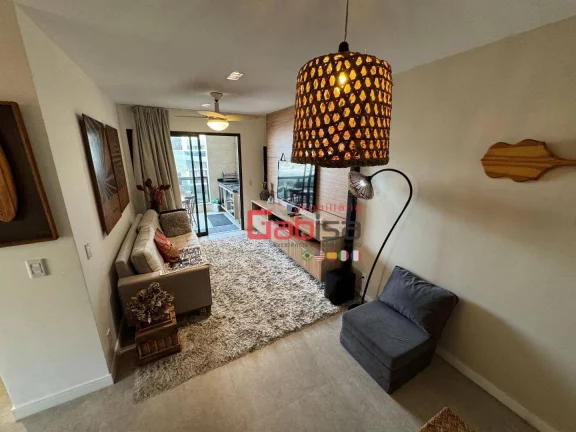 Imagem Cobertura mobiliada com 3 dormitórios à venda, 187 m² por R$ 2.100.000 - Centro - Cabo Frio/RJ