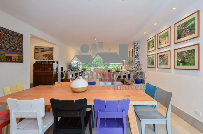 Imagem Apartamento na Rua Bahia com 230m², 4 quartos ( 2 sui­tes) e 4 vagas + depi³sito.