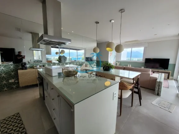Imagem Apartamento cobertura penthouse com 4 suítes, vagas para 4 carros, 251 m² a venda no Itaguá em Ubatuba.