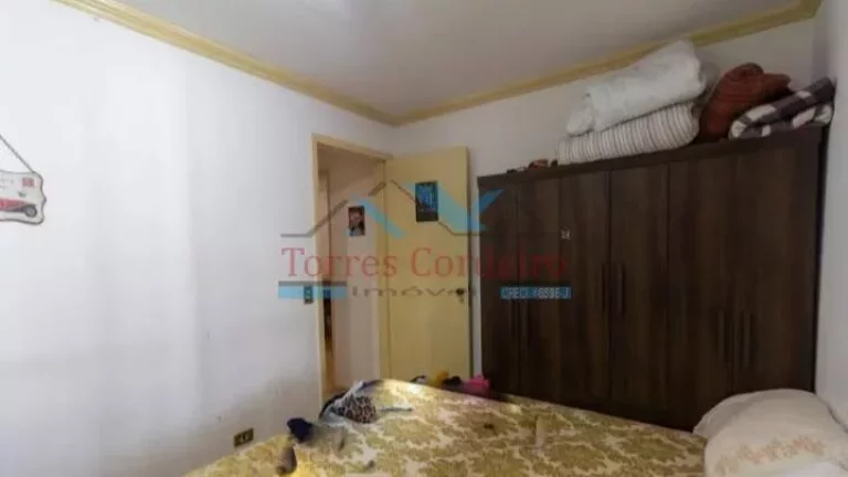 Imagem Sobrado com 4 dorm. (1 suíte) + 2 vagas - Jd. Bonfiglioli