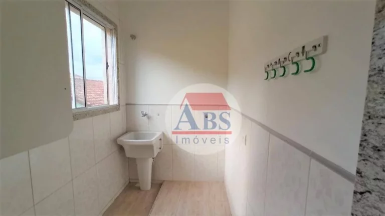 Imagem Ampla Casa Sobreposta Alta à venda, Vila Ponte Nova, Cubatão.