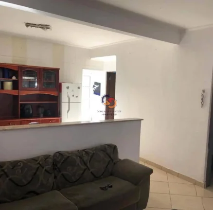 Imagem Casa com 2 quartos e 2 vagas