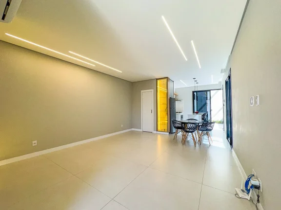 Imagem Sobrado Novo Automatizado - 138M², 3 Dorms, (1 Suíte C/ Varanda), 2 Vagas.