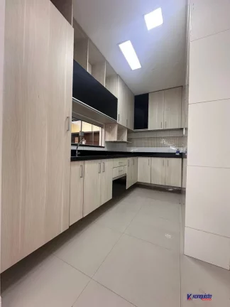 Imagem VENDO/ ALUGO CASA 3/4 SENDO DUAS SUITE EM CONDOMÍNIO