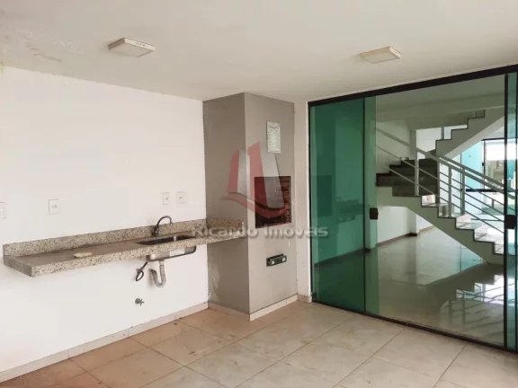 Imagem Linda Casa Duplex Localização Privilegiada c/ 150 m²