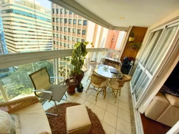 Imagem Aluguel de apartamento de 3 quartos na Vila Olímpia, São Paulo - 92m², suíte, 2 salas, 3 banheiros e 2 vagas de garagem!