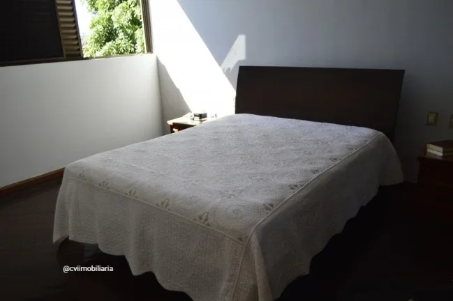 Imagem Descubra essa incrível casa à venda na Avenida Cremona, localizada no bairro Bandeirantes (Pampulh...