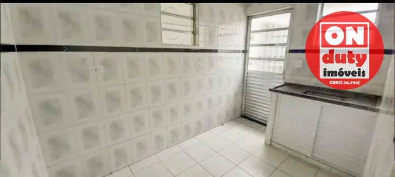 Imagem Casa com 2 dormitórios à venda, 70 m² por R$ 370.000,00 - Vila São Jorge - São Vicente/SP