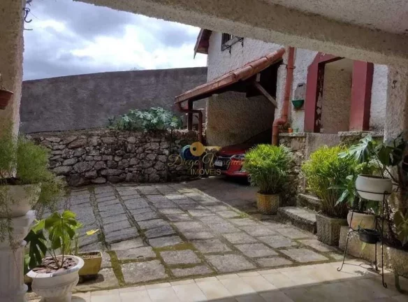 Imagem Casa para Venda em Teresópolis / RJ no bairro Cascata dos Amores