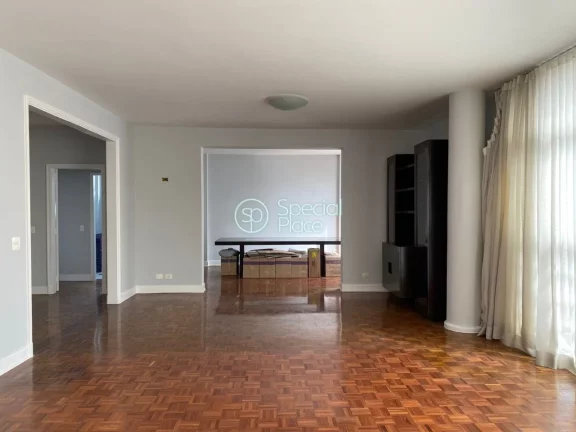 Imagem Excelente apartamento com 228m² no Jardim América. Inteiramente reformado, planta quadrada, pé di...