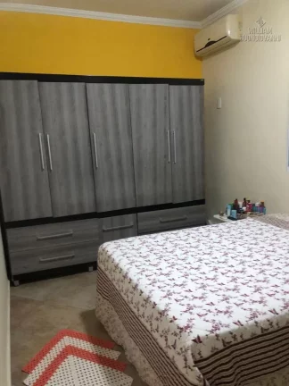 Imagem CASA ISOLADA - 3 QUARTOS SENDO 1 SUÍTE, JD IMPERADOR - PRAIA GRANDE/SP