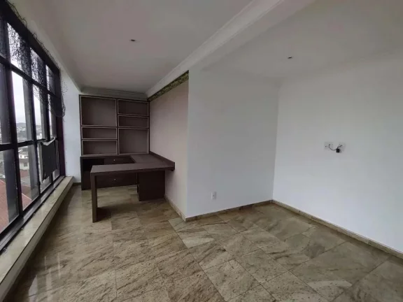 Imagem Viva com Elegância e Conforto: Apartamento de 4 Quartos no Coração da Cidade!