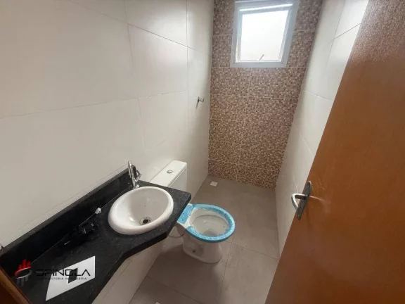 Imagem Sobrado com 2 dormitórios à venda, 51 m² por R$ 300.000,00 - Maracanã - Praia Grande/SP