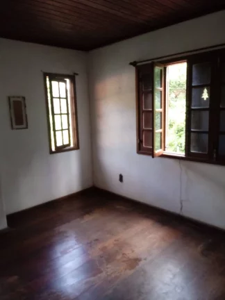 Imagem VENDO ESTA LINDA CASA EM NOVA FRIBURGO - BAIRRO: MURY