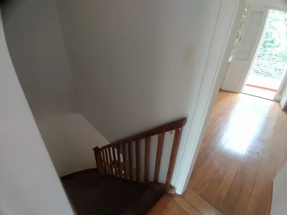Imagem Casa Jardim Europa - 126M², 2 Dorms, 1 Vaga, Varanda, Armários.