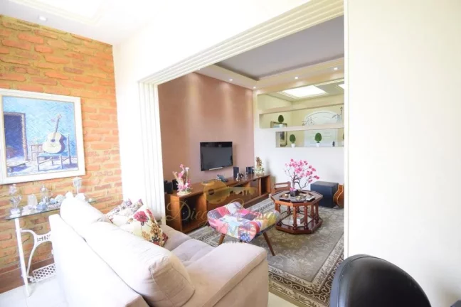 Imagem Casa para Venda em Teresópolis / RJ no bairro Jardim Cascata