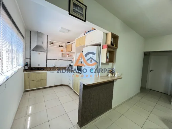 Imagem ALUGUEL ANUAL - Casa com 3 quartos sendo 1 suíte, mobiliada, sacada com churrasqueira, muito bem localizada na Praia de Gravatá em Navegantes- SC