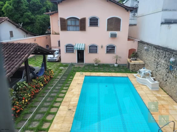 Imagem Casa para Locação em Rio de Janeiro / RJ no bairro Pechincha