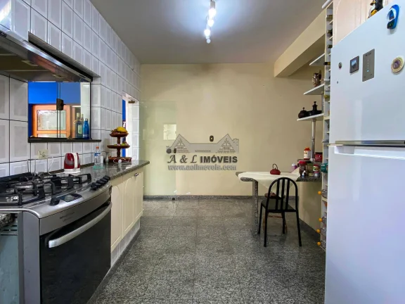 Imagem Casa à venda em Taubaté – Com 06 dormitórios no Taubaté Village