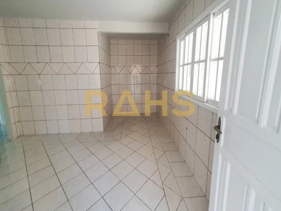 Imagem Ótima casa 100% averbada, com 123,50m² privativos, construída em um terreno plano de 378m2 (12x31...